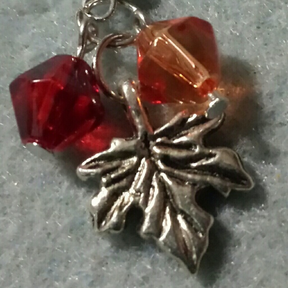Fun fall earrings - Picture 2 of 2