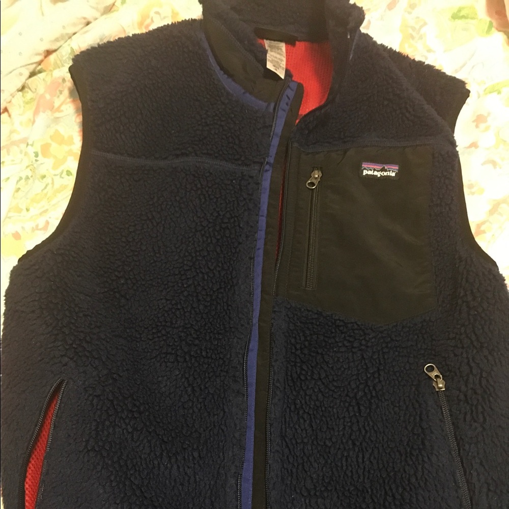Men's navy Patagonia Vest-sold