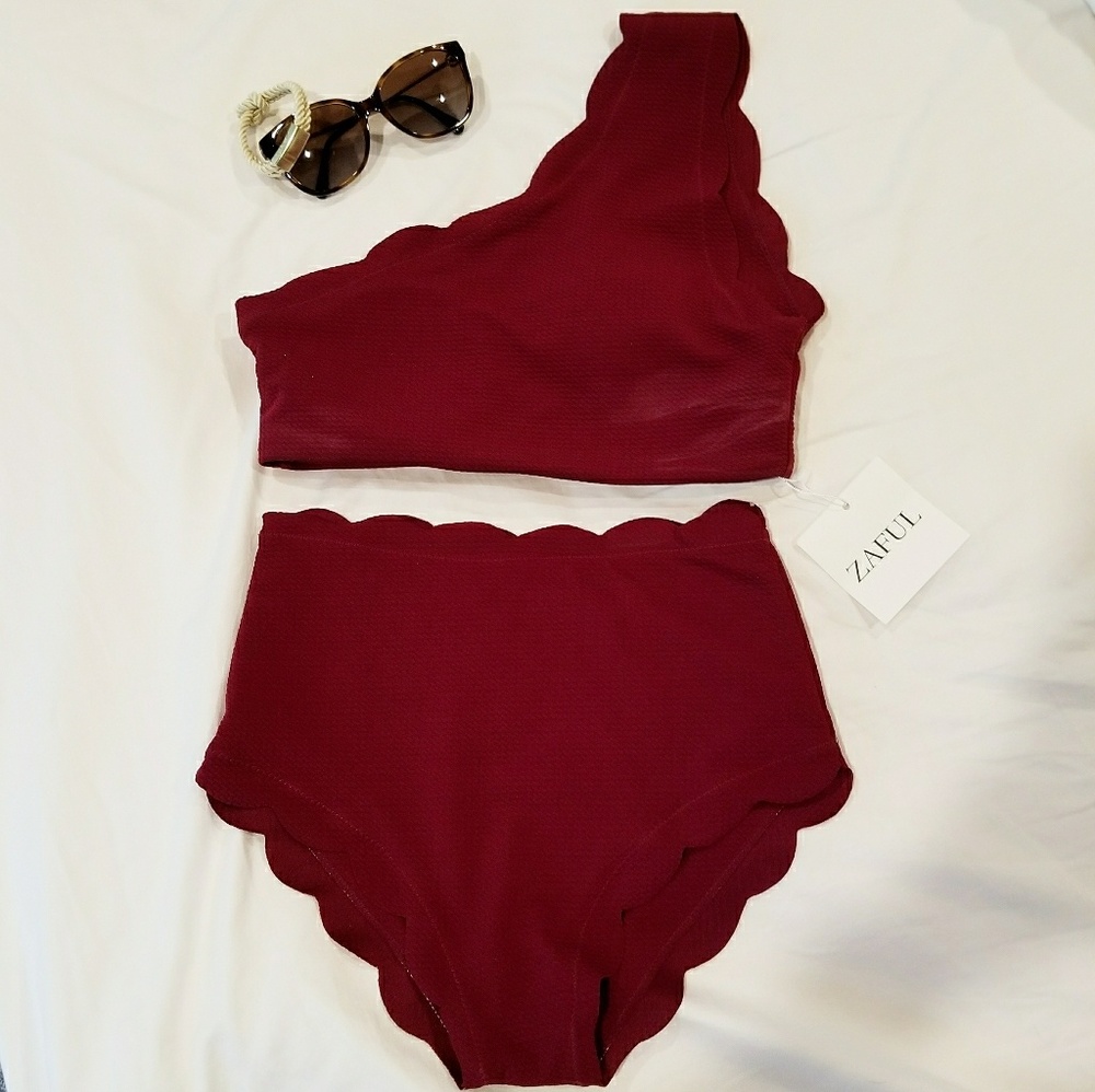 High Waisted Scalloped One Shoulder Bikini - Merlo