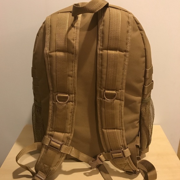 Tan military tactical backpack - Picture 3 of 4