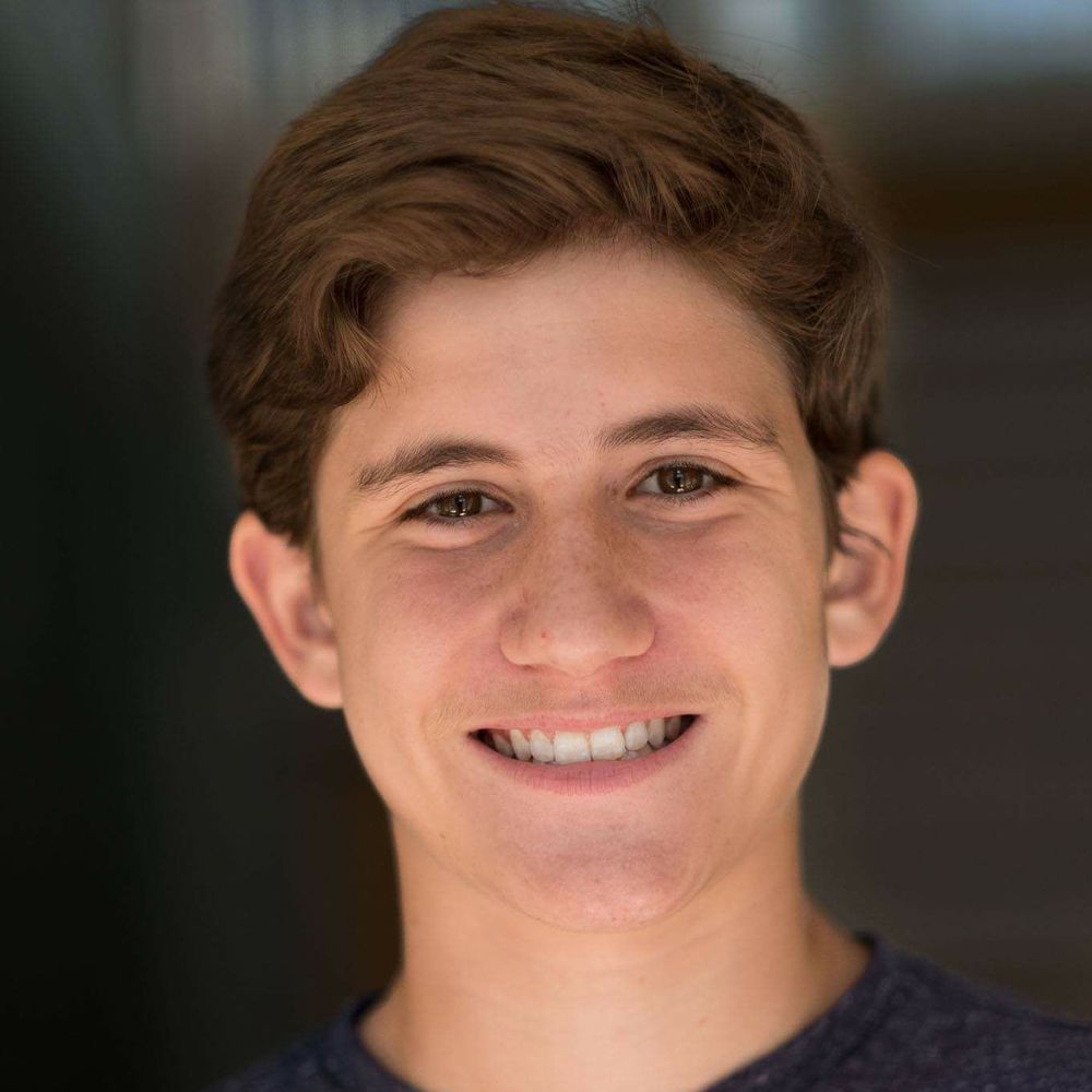 Meet your Posher, Andrea