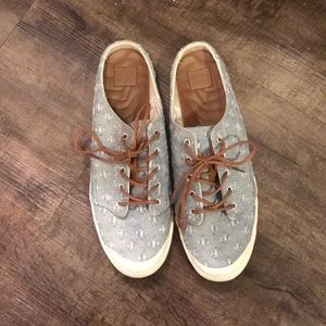 Reef slip on tennis shoes