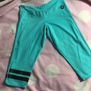 Hurley workout capris
