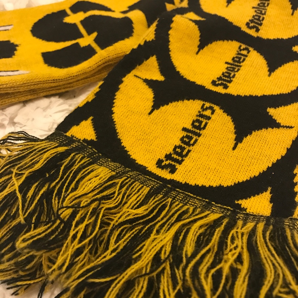 Steelers acrylic winter scarf