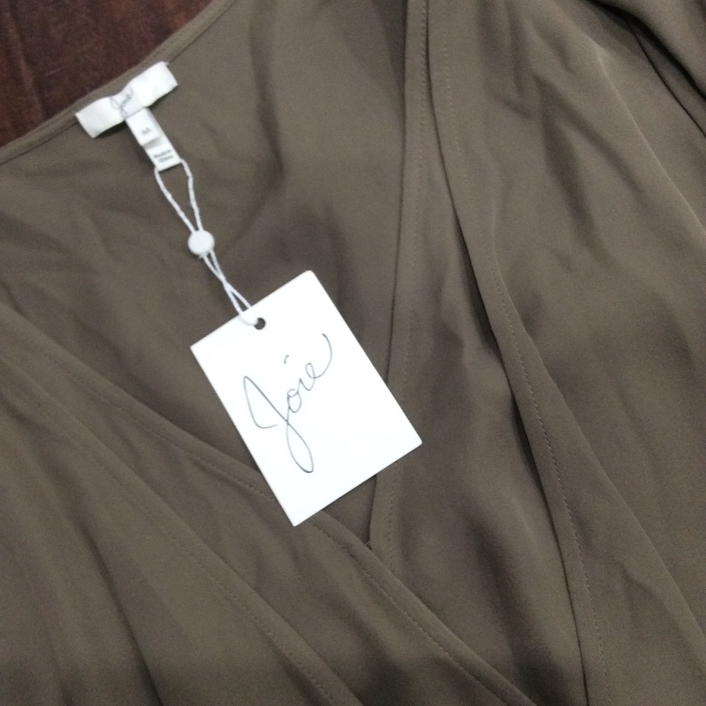 Beautiful Joíe blouse - Picture 2 of 3