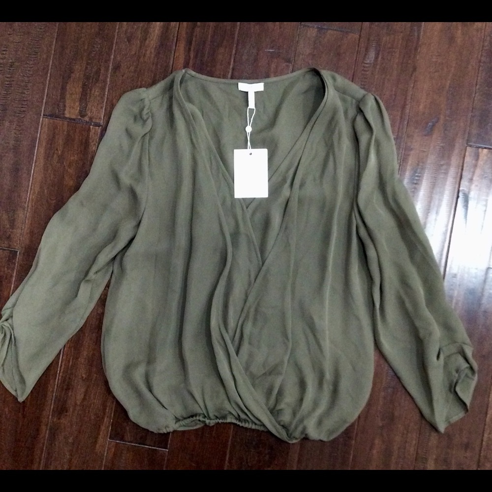 Beautiful Joíe blouse - Picture 3 of 3