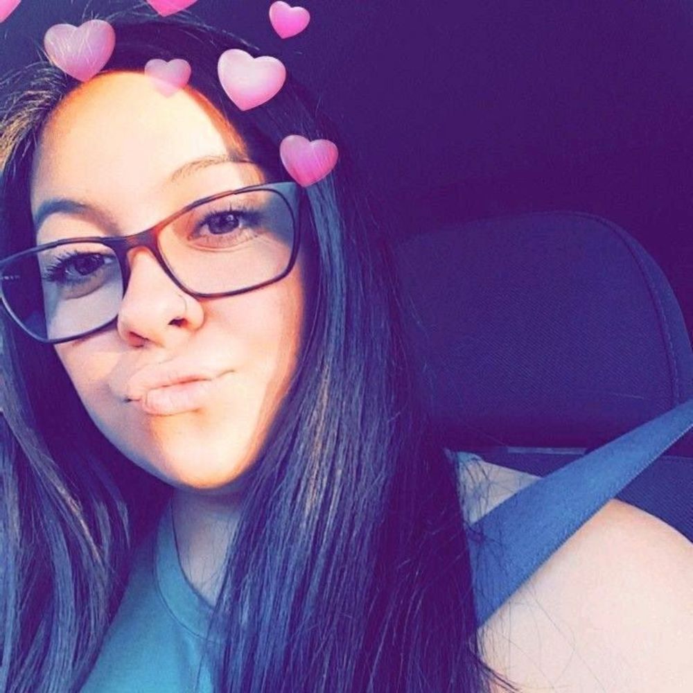 Meet your Posher, Kendra