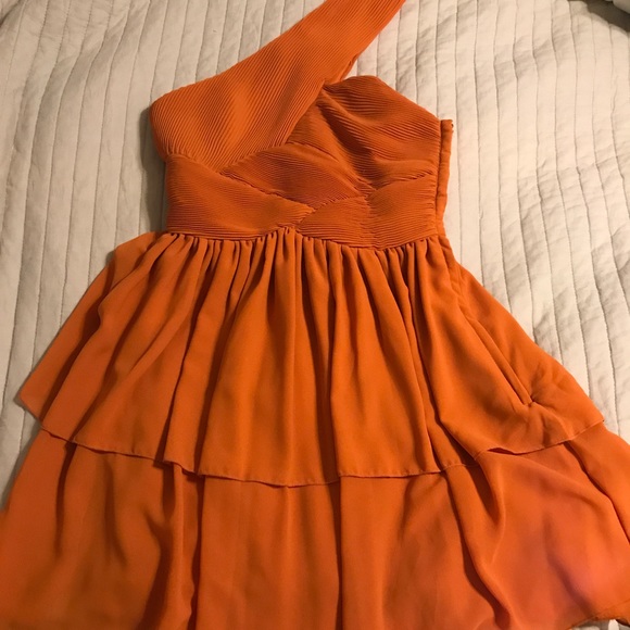 One shoulder dress - Picture 2 of 6