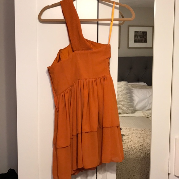 One shoulder dress - Picture 3 of 6