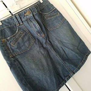 Ann Taylor sz 8 denim skirt