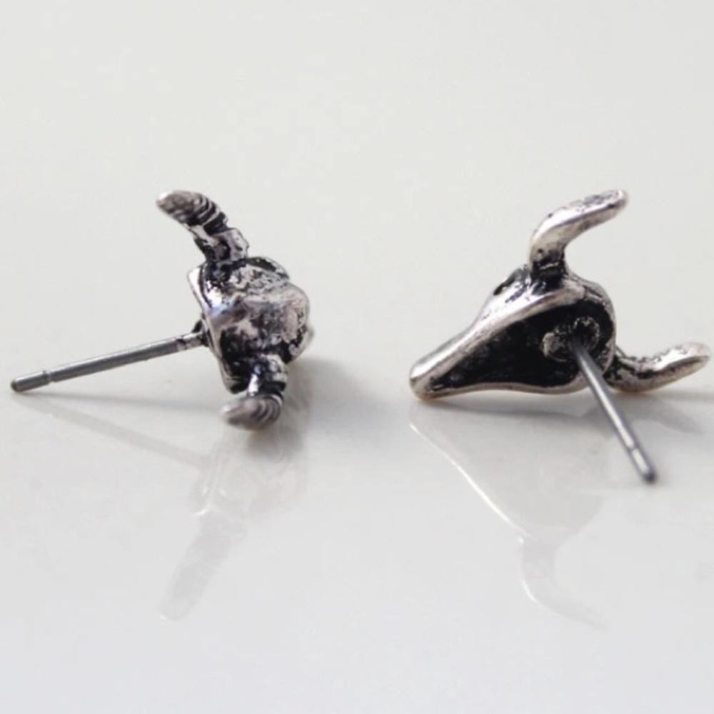 Bohemian Silver Toned Bull Head Stud Earrings - Picture 2 of 2