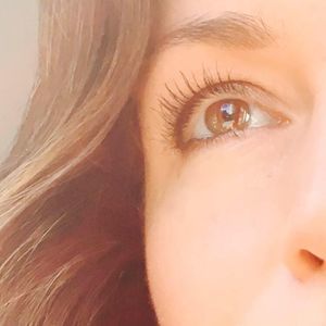 Meet your Posher, Claudia