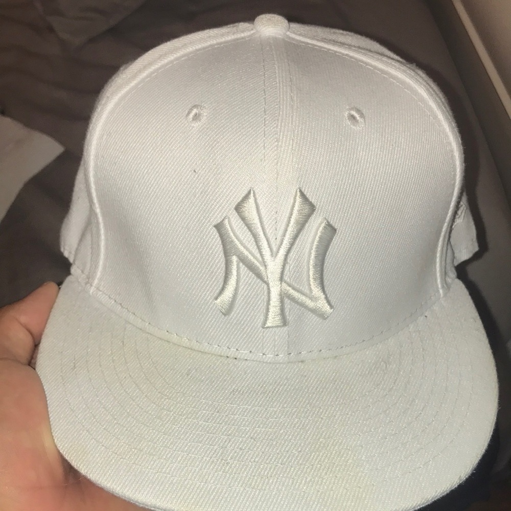 Yankees new era fitted baseball hat 7 3/8