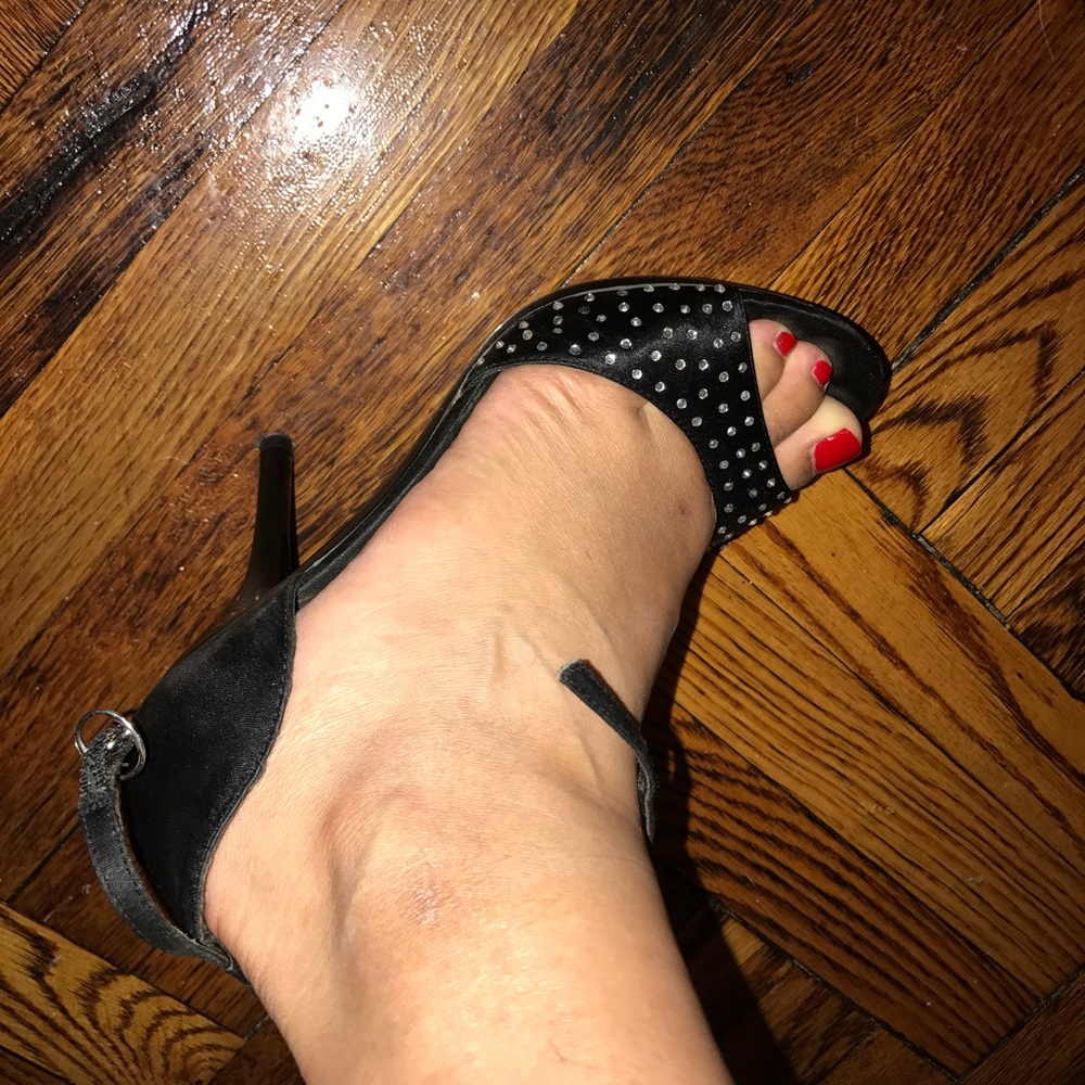 Super great heels black size 8