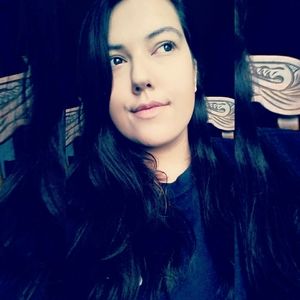 Meet your Posher, Leeann