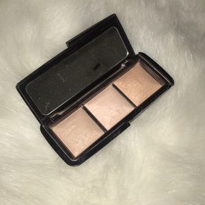 🚨SOLD🚨Hourglass ambient lighting palette