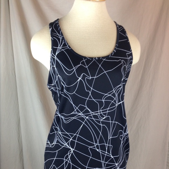 Fabletics workout top - Picture 3 of 5