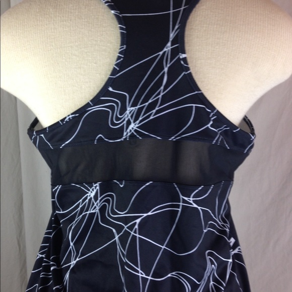 Fabletics workout top - Picture 4 of 5