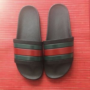 Gucci Men flip flops/slides