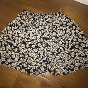 Brandy Melville Daisy Print Skirt