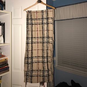 L&T Scarf - New with tags