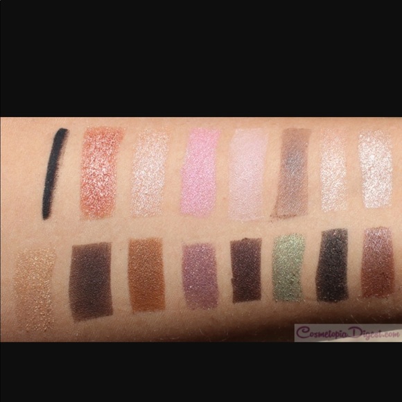 💜SALE💜New too faced L❤️VE palette - Picture 2 of 8