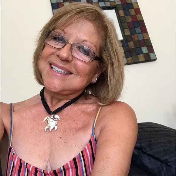 Meet your Posher, Maria - Picture 1 of 1