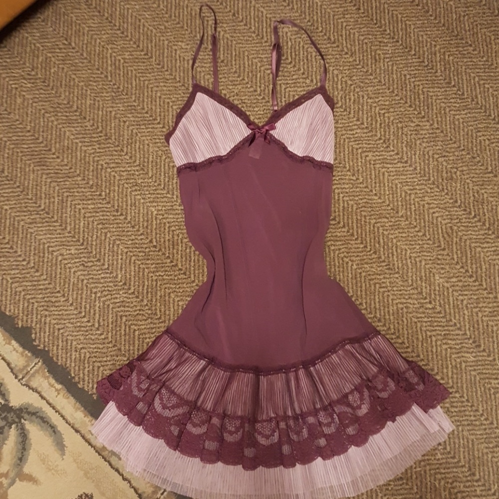 💥PRICE DROP💥Size XS slip/chemise