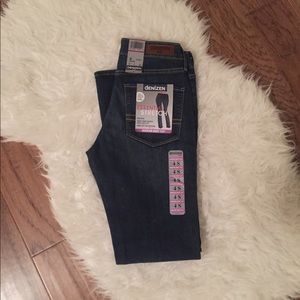 NWT Denizen Levis Jeans Bootcut