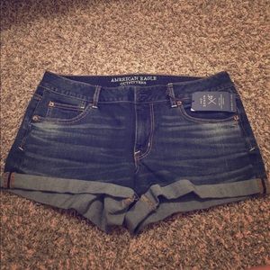 AE shorts! Super stretch! 🦋