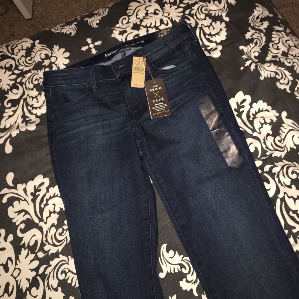 BRAND NEW AE JEANS 👖