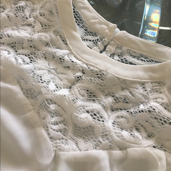 ✨LAST ONE! White Chiffon Lacy Flared Sleeved Top✨ - Picture 5 of 8