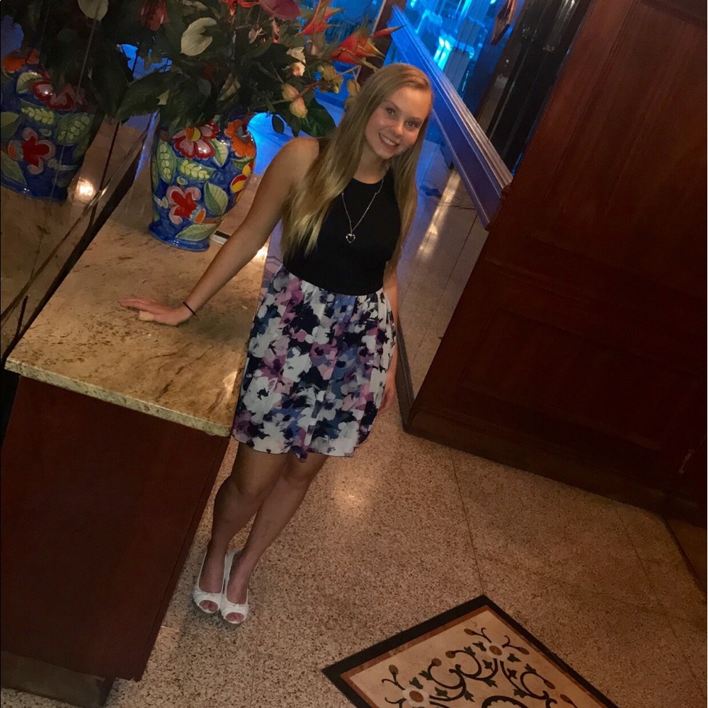 Meet your Posher, Sabrina