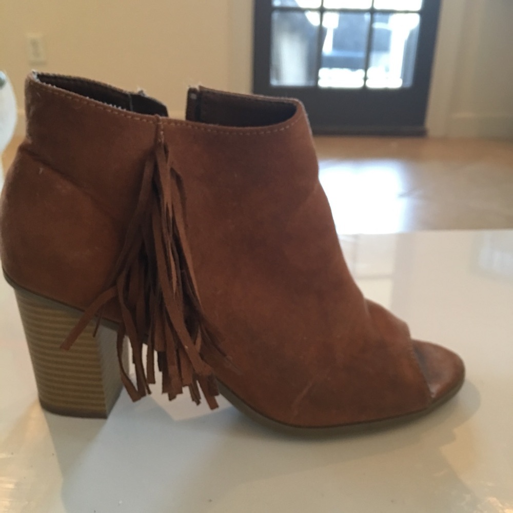 Fringe heeled booties