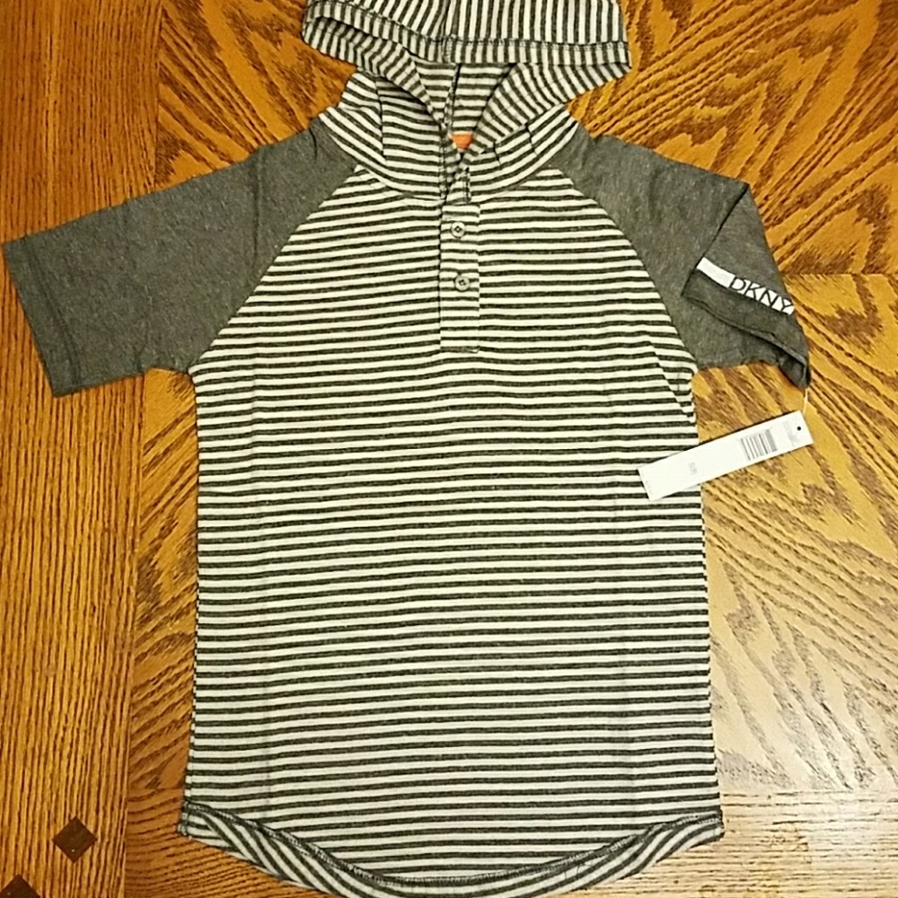 Hooded tee