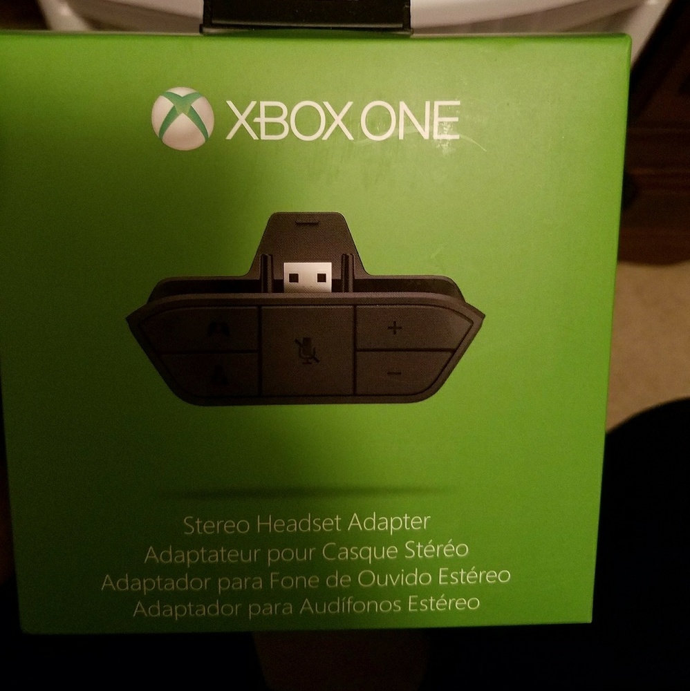 Xbox One headset adapter