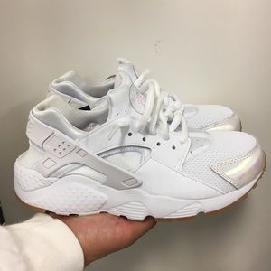 NIKE HUARACHE RUN - GIRLS!!
