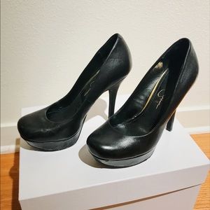 Jessica Simpson round toe heels