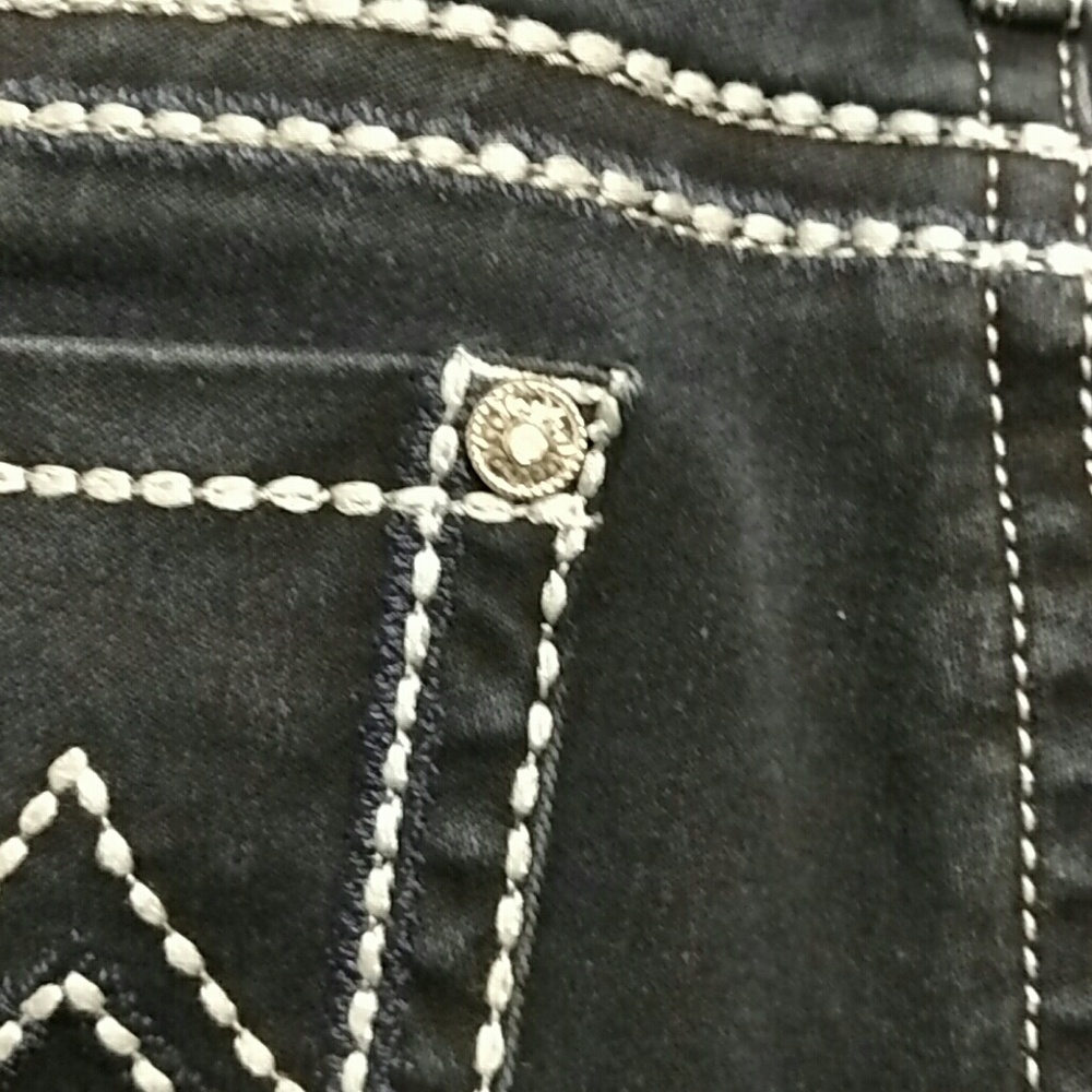 Jeans - Picture 4 of 4