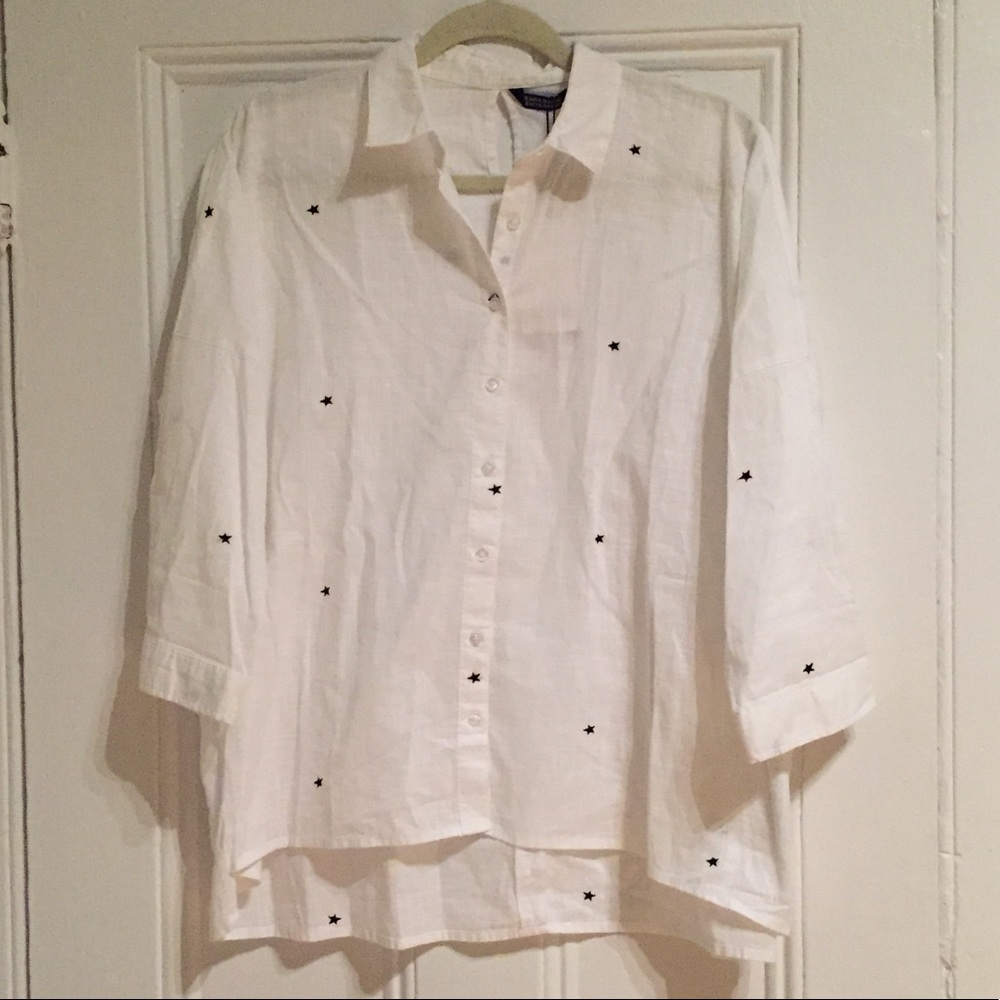 3/4 Sleeved Button Down with Navy Star Embroidery