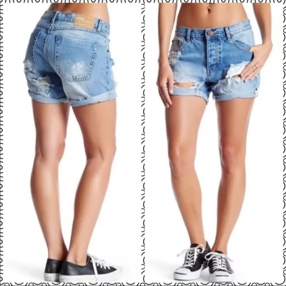 🎁One Teaspoon Chargers shorts