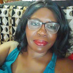 Meet your Posher, Julieta