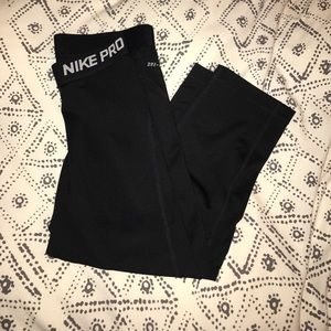 Nike Pro Do-Fit Running Capris