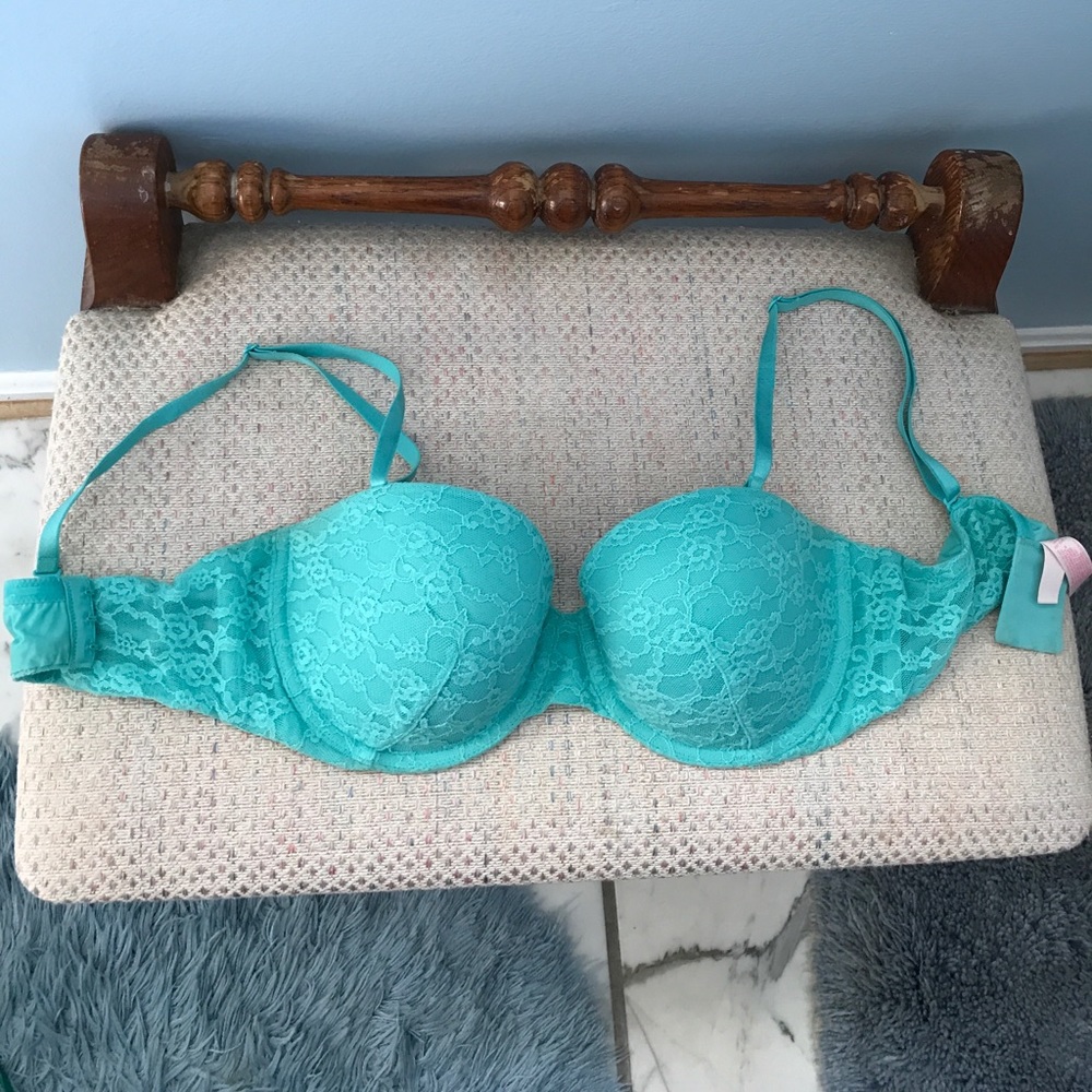 VS Mint lace bra