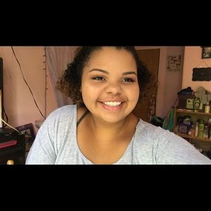 Meet your Posher, Destiny