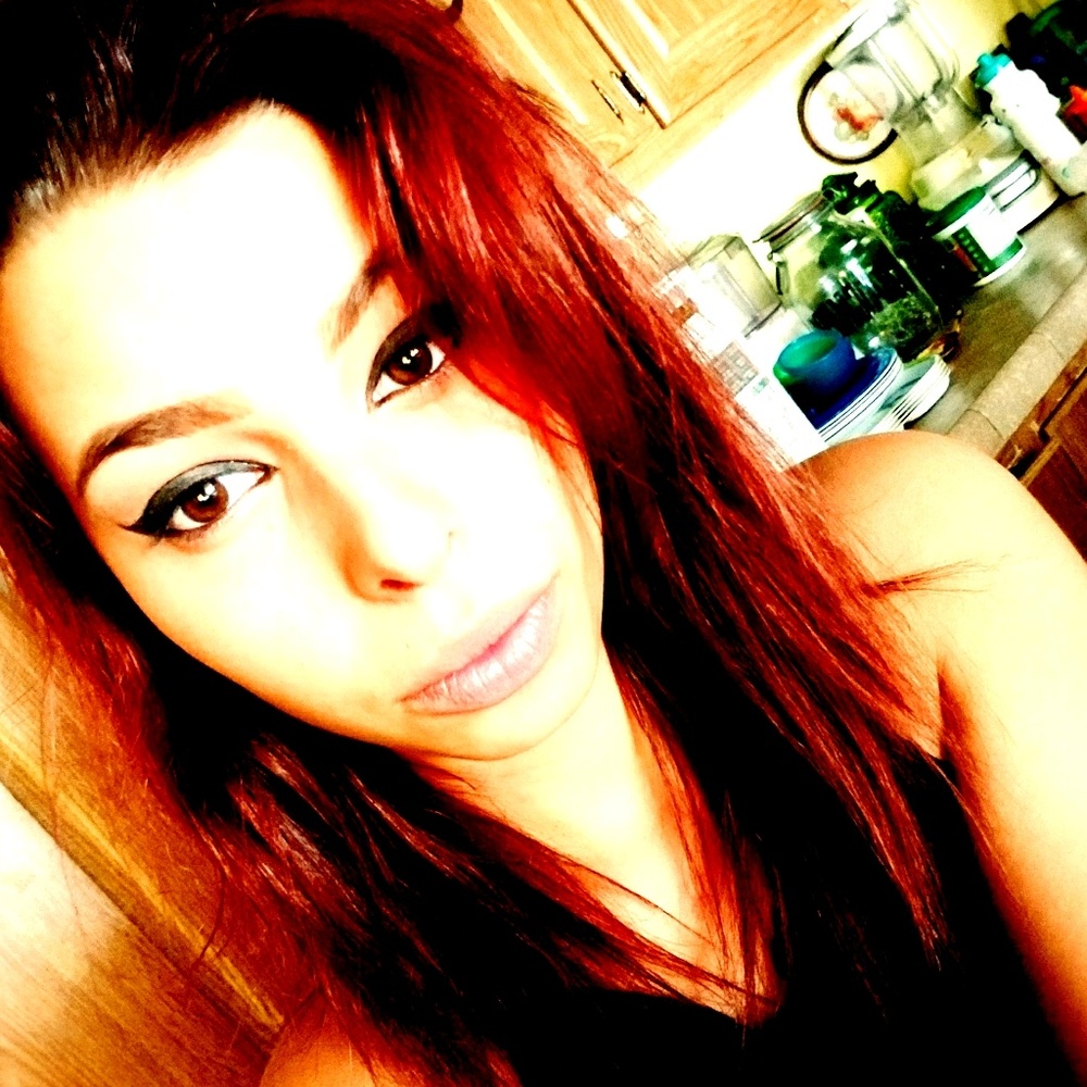 Meet your Posher, Nadiah