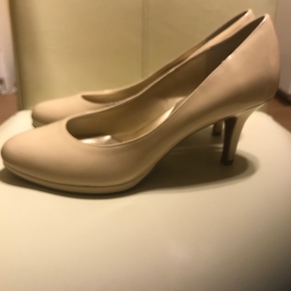 KELLY & KATIE 💃PATTAN LEATHER - Picture 1 of 6