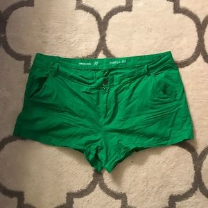 Gap Khaki shorts