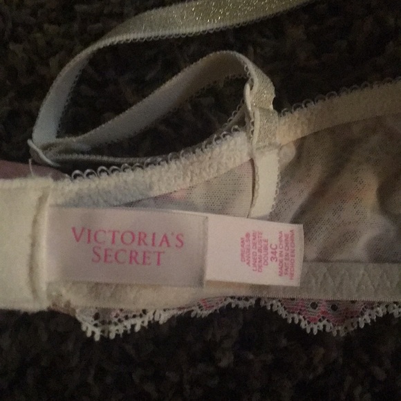 Victoria secrets lacy bra 34C - Picture 4 of 4