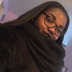 Meet your Posher, Kayla